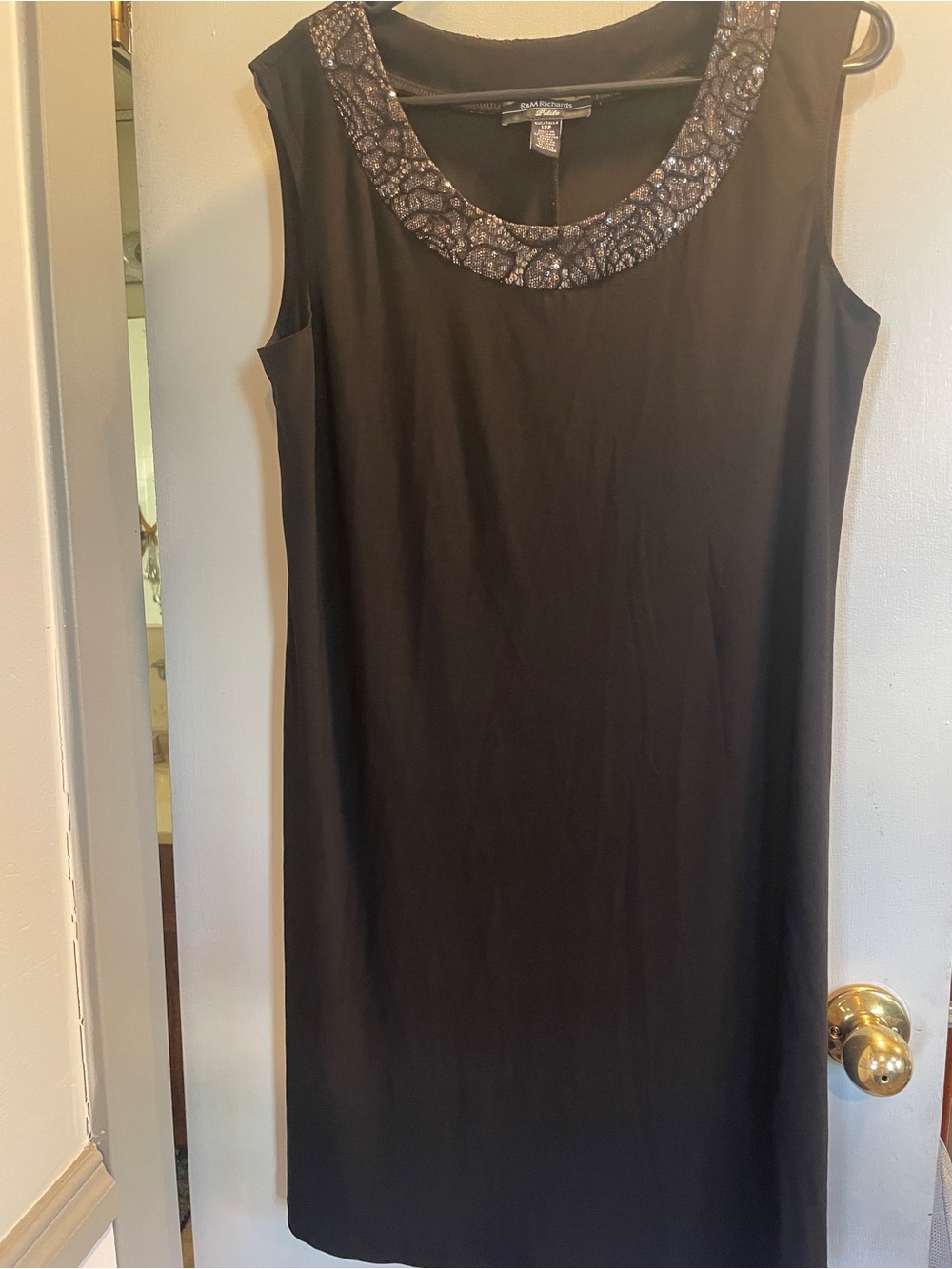 R&M Richards Black Sleeveless Beaded Collar Dress size 12P